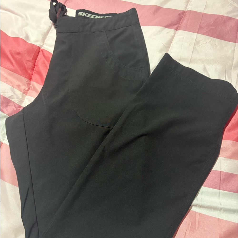 Skechers Reliance 3-Pocket Mid- Rise Fit & Flare Leg Scrub Pant